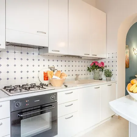 Paola House Close To The In Villa Viareggio