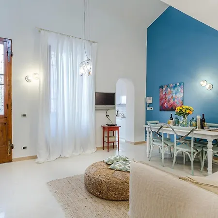 Paola House Close To The In Viareggio